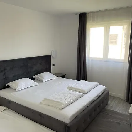 Bed & Breakfast Casa De Vacanta Topaz