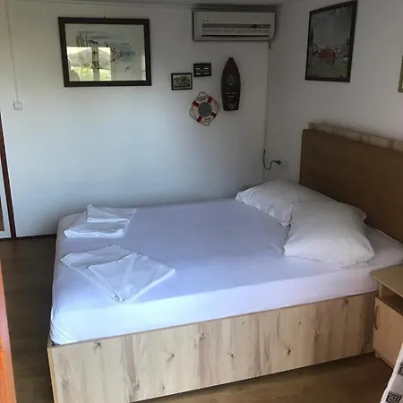 Bed & Breakfast Casa De Vacanta Topaz *